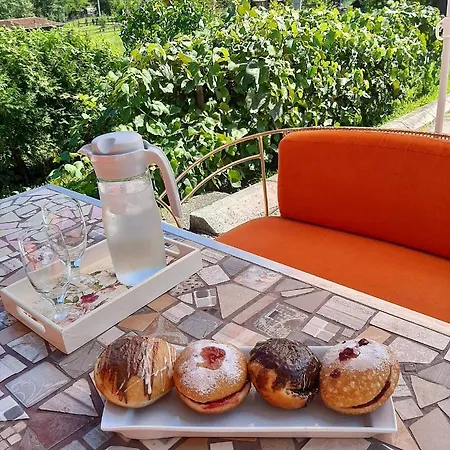 Cherry Gradac * فاليفو