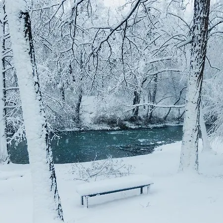 Cherry Gradac * فاليفو