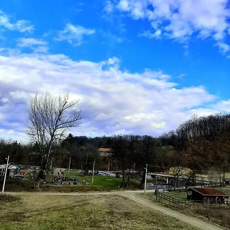 بيت للعطل Cherry Gradac فاليفو